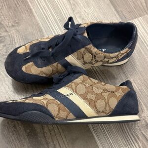 Coach Kelson Signature Logo Navy Blue and Tan Low Rise Sneakers Size 9.5